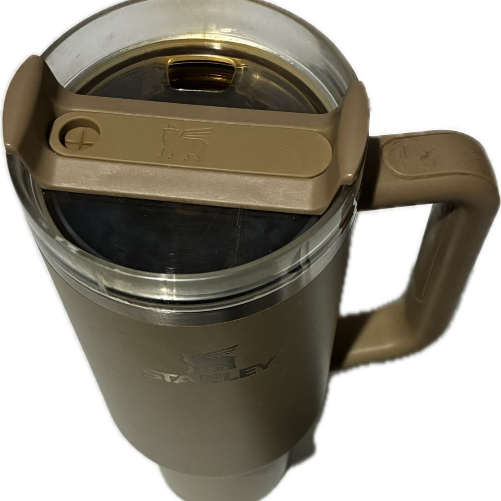 Stanley Travel Mug in Olive Brown with Clear Lid